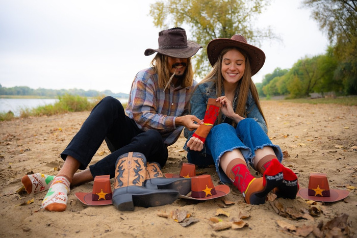 Wild West Cowboy Hat Socken Box 2 Paar