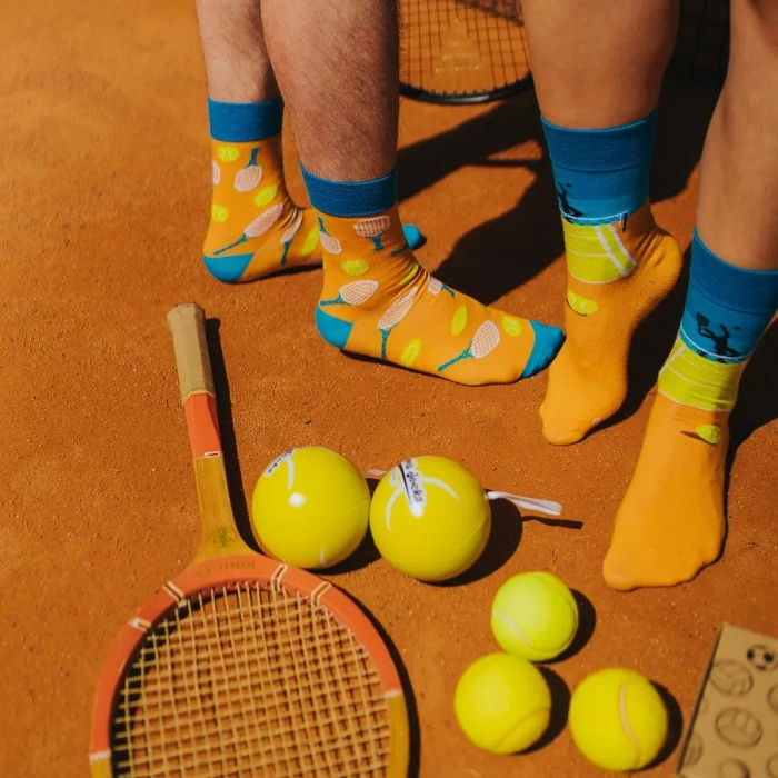 Tennis Socken im Ball
