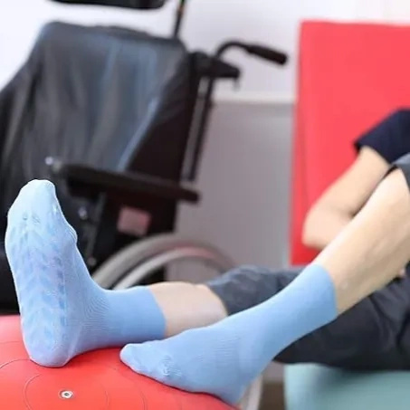 Bunte Herrensocken ohne Gummi mit Anti-Rutsch-Sohle 8 Paar