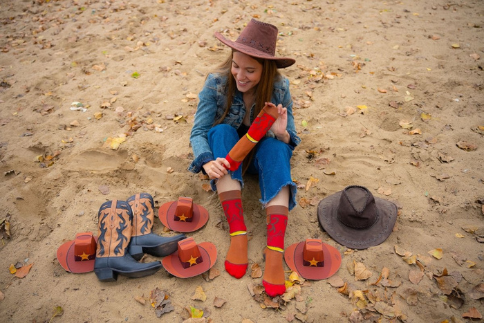 Wild West Cowboy Hat Socken Box 2 Paar